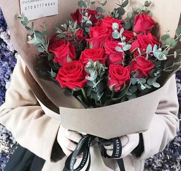 送花给女朋友送多少朵，送女朋友什么花比较好