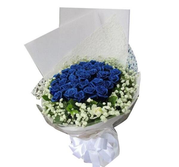 送蓝玫瑰代表什么意思,你是稀世珍爱