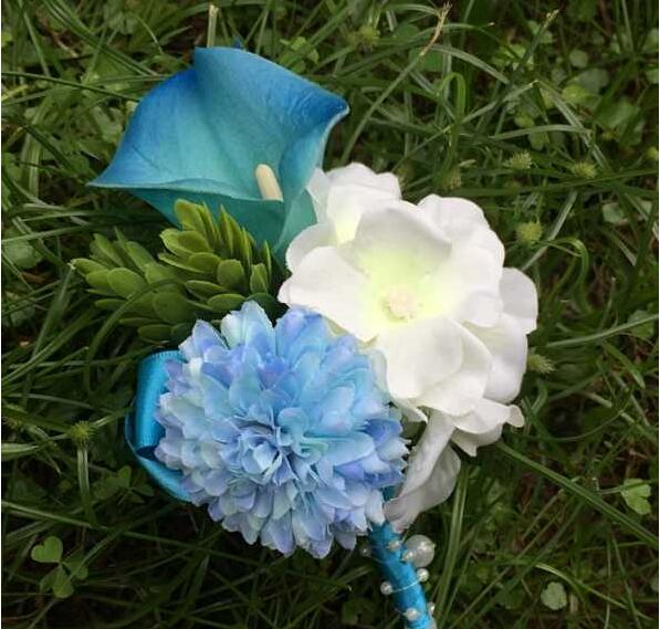 蓝色马蹄莲花语,被玷污的爱